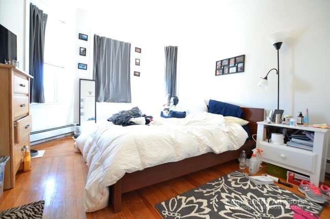 Building Photo - 6 Litchfield St