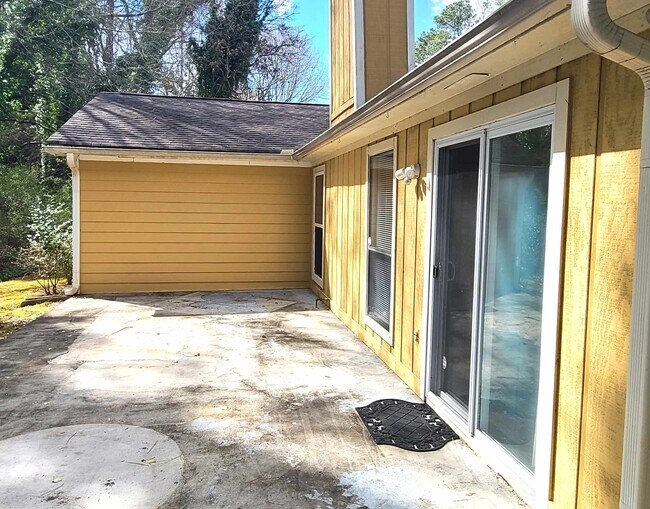 Foto del edificio - 2228 N Woods Ct