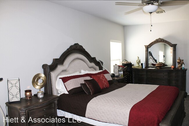 Building Photo - 3 br, 2 bath House - 13477 Coldham St
