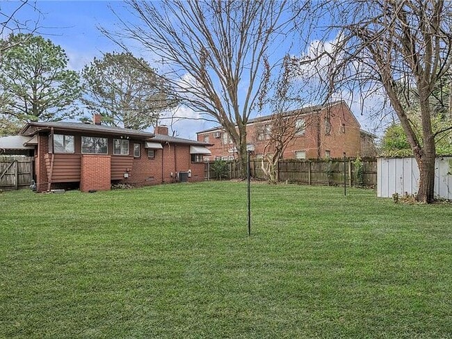 Foto del edificio - 2738 Corprew Ave