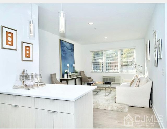 Foto del edificio - 355 Edgerton Blvd