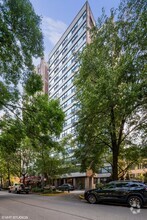 Building Photo - 1540 N State Pkwy
