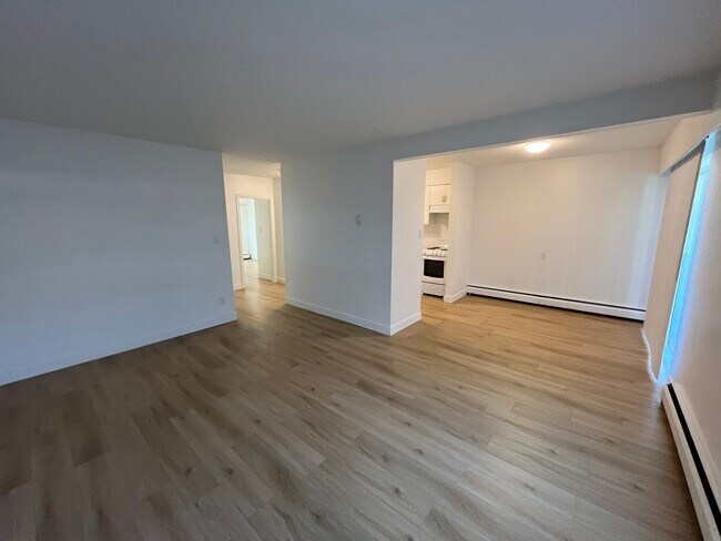 Building Photo - Garibaldi Court - 128