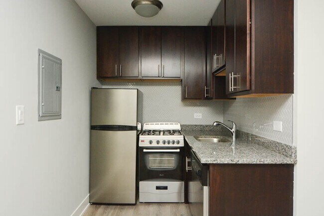 Foto del edificio - 447 W Surf St