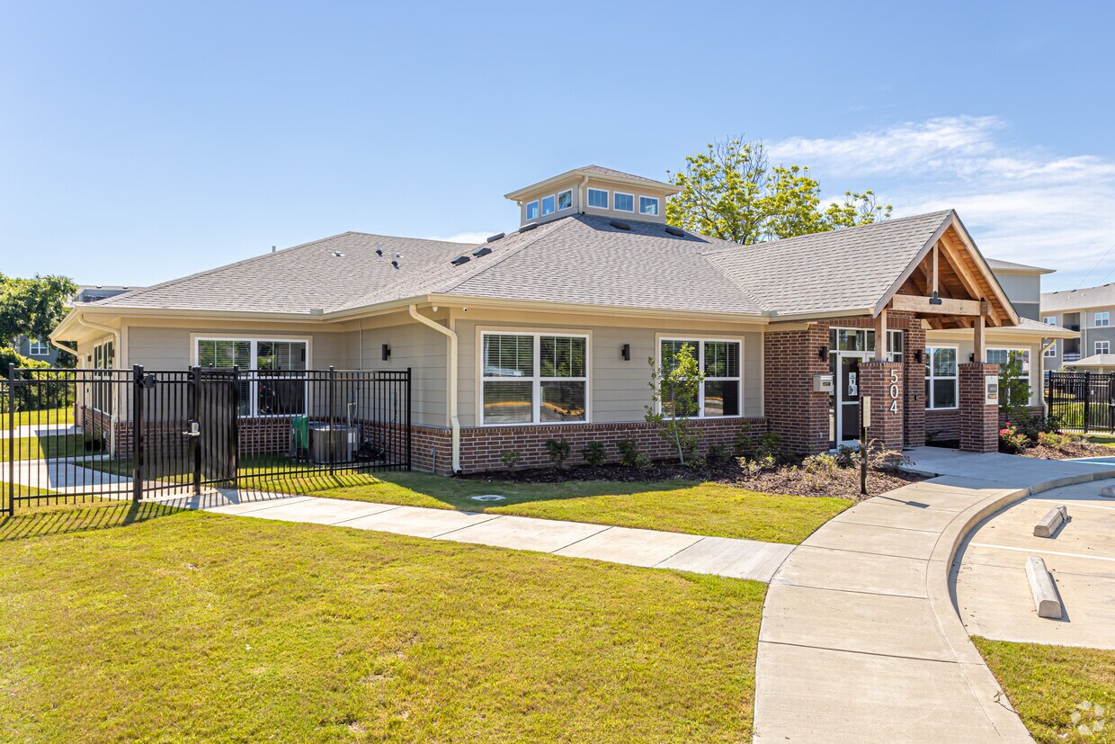 Brook Pointe Apartments in Lafayette, LA