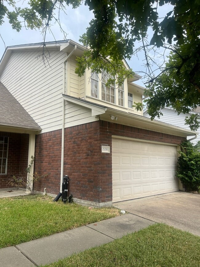 Building Photo - 20218 Bronze Bluff Dr