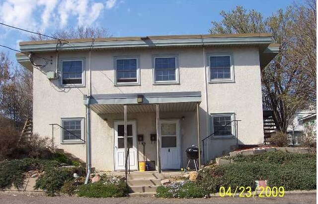 Building Photo - Front Avenue Apartments