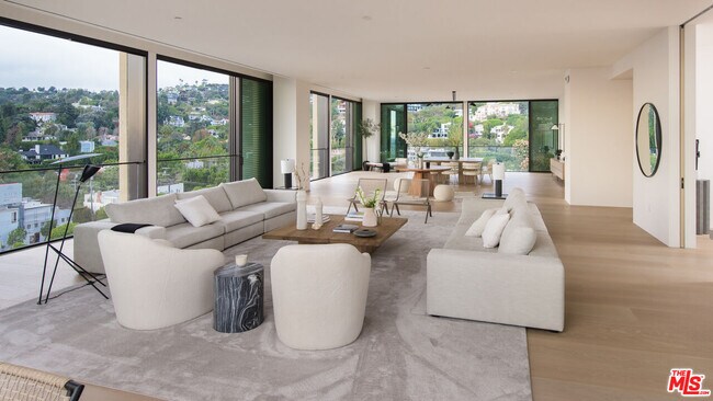 Foto del edificio - 9040 W Sunset Blvd