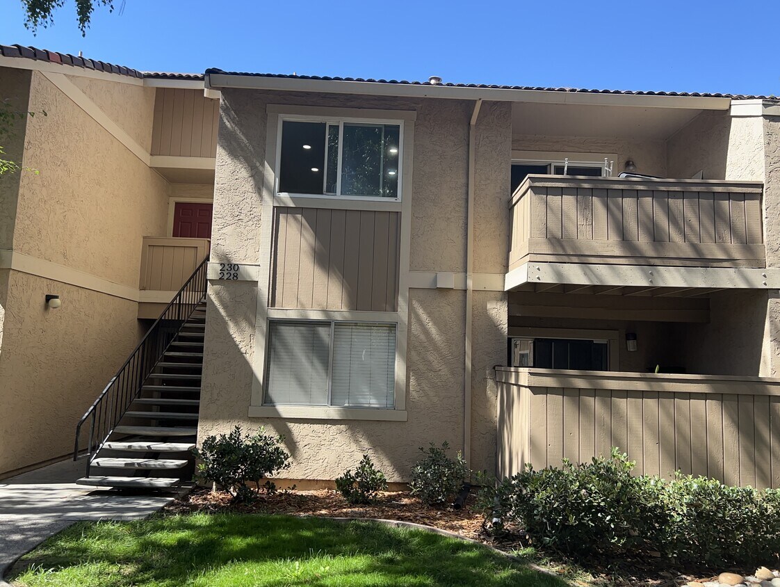 Primary Photo - 230 Damsen Dr