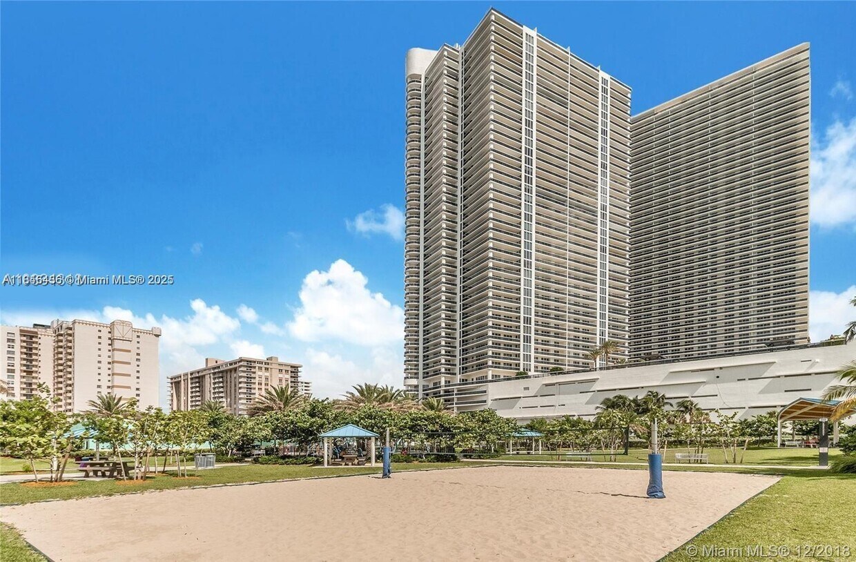 Primary Photo - 1830 S Ocean Dr
