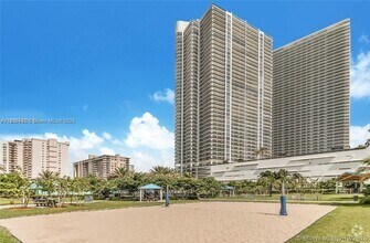 Building Photo - 1830 S Ocean Dr