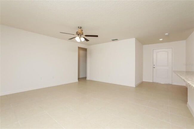 Building Photo - 35669 Rose Moss Ave