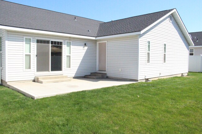 Building Photo - 1163 Knoll Ridge Rd