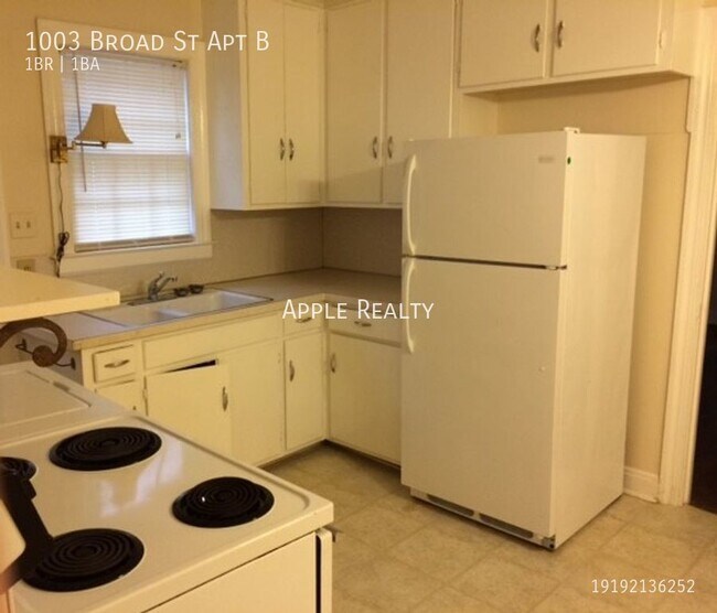 Building Photo - 1003-B Broad St - Available Mid July
