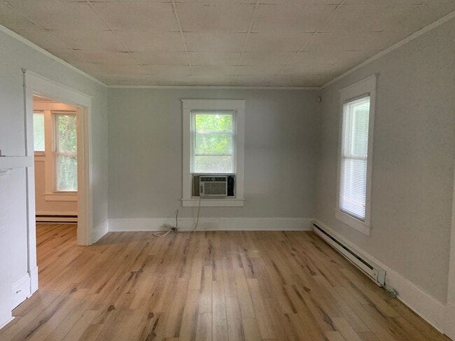 Foto del edificio - Renovated 3 Bedroom