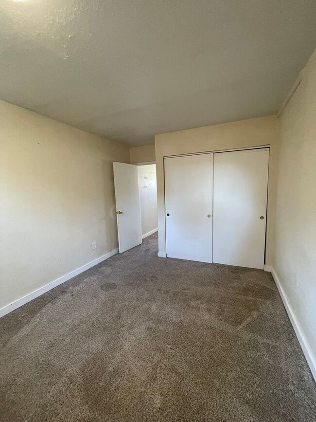 Building Photo - Charming 1B/1B Downtown Paso Robles