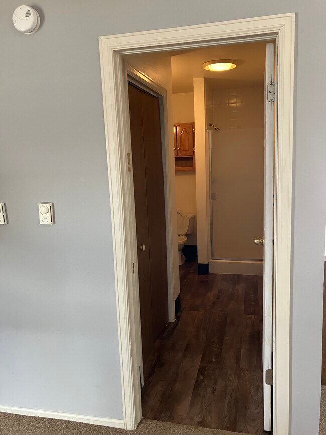 Foto del edificio - 1302 E Pershing Blvd