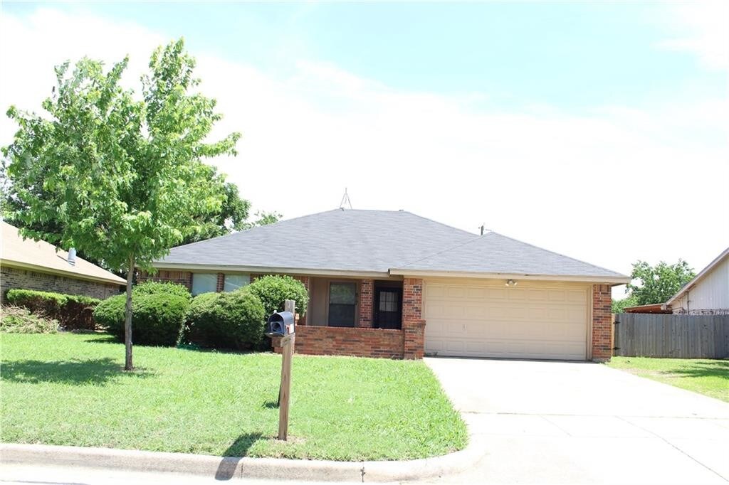 817 Judith St, Burleson, TX 76028 House Rental in Burleson, TX