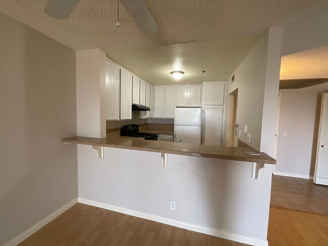 Foto del edificio - 5985 Dandridge Ln