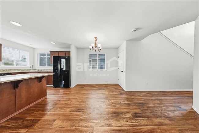 Building Photo - 20513 5th Ave Ct E