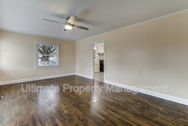 Photo - 161 Brentwood Dr House