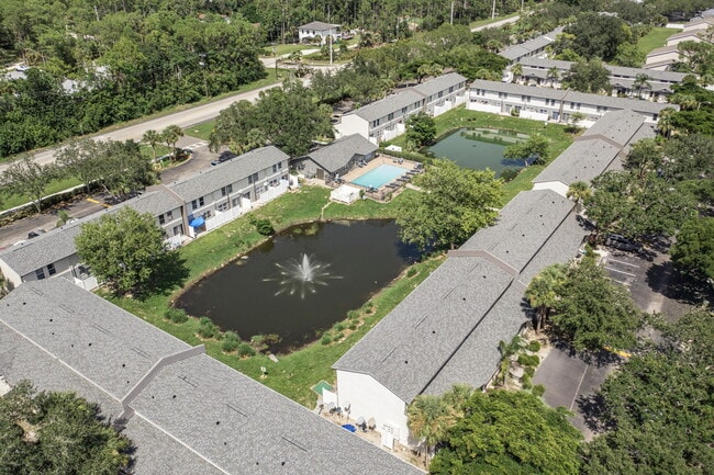 Building Photo - Terrace at Naples Townhomes
