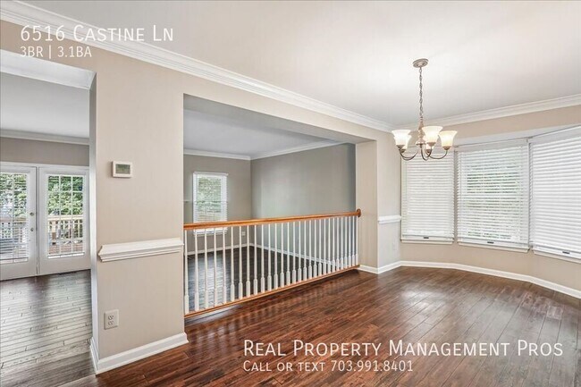Foto del edificio - 6516 Castine Ln