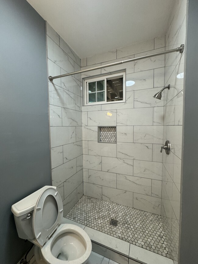 Foto del edificio - 160 4th St Ne