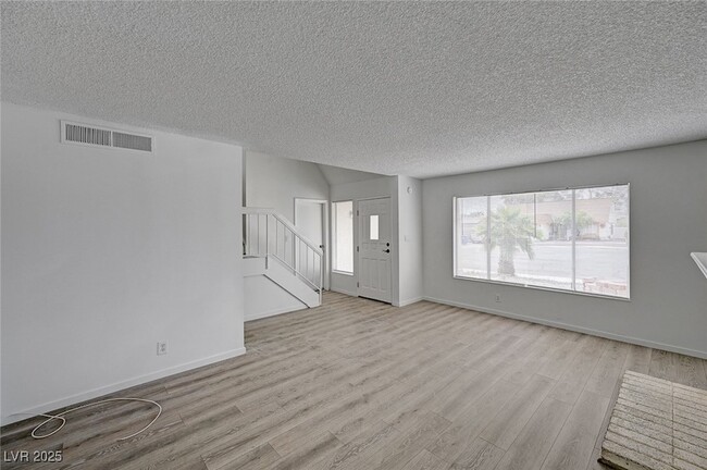 Building Photo - 7182 Acorn Ct
