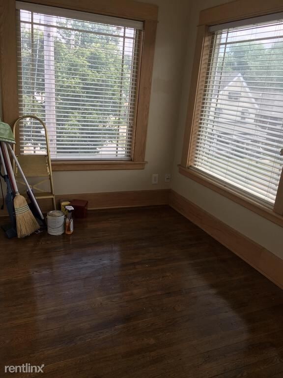 Foto del edificio - 11433 Ashbury Ave