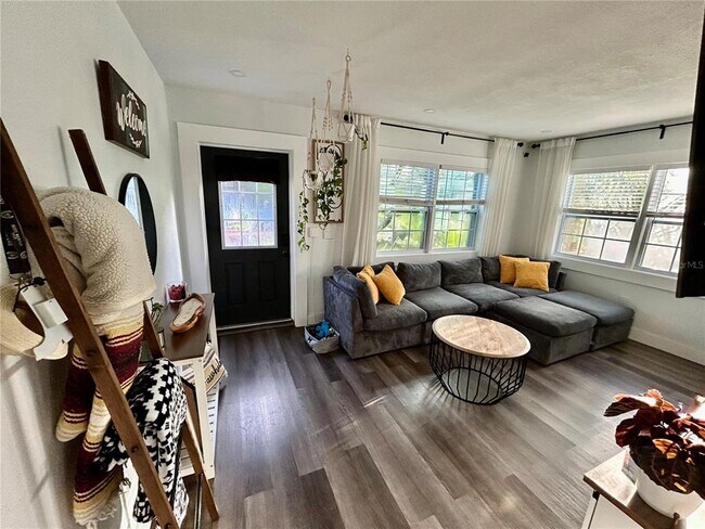 Foto del edificio - 3550 2nd Ave S