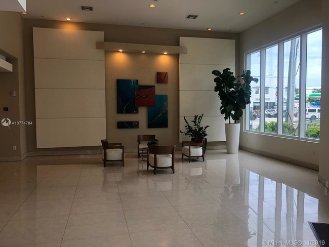Foto del edificio - 222 NE 25th St