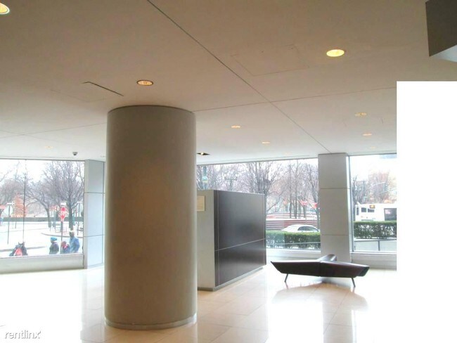 Foto del edificio - 7 W 110th St