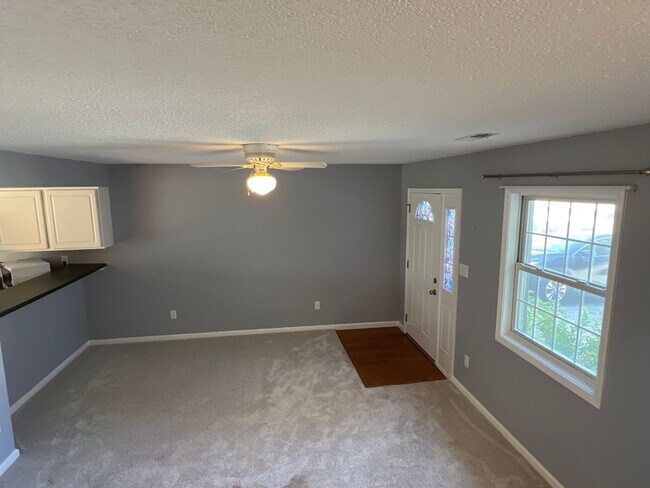 Foto del edificio - 852 E Sherwood Hills Dr