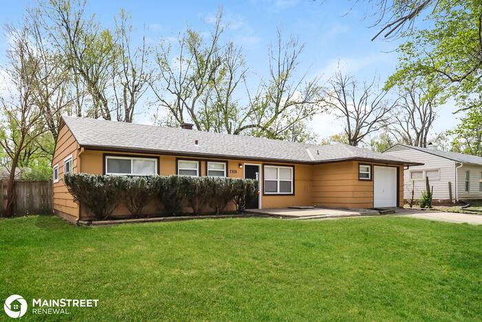 Primary Photo - 7309 E 108 Dr, Kansas City, MO 64134