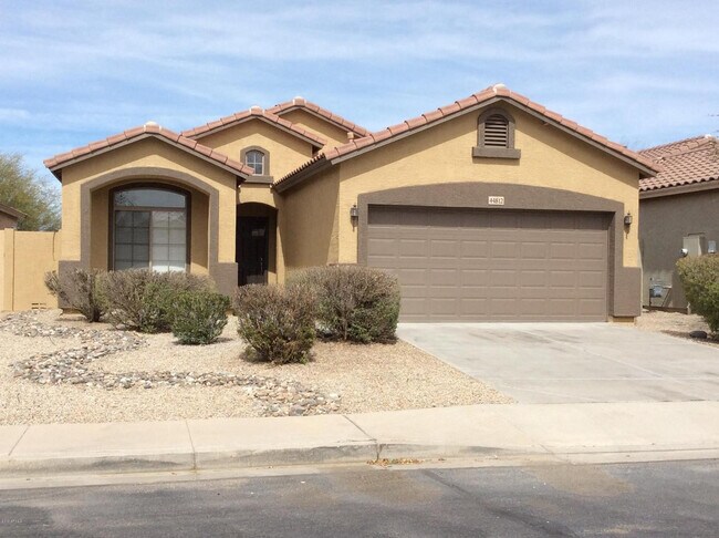 Foto del edificio - 44812 Paraiso Ln