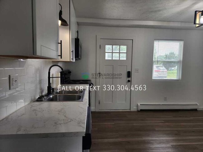 Foto del edificio - 5025 Massillon Rd