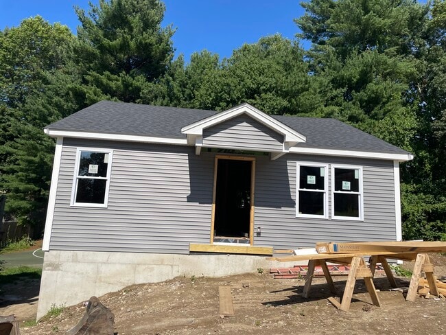 Building Photo - 126 Turnpike St