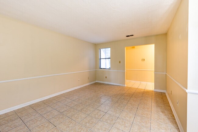 Foto del edificio - 868 Brookfield Pkwy