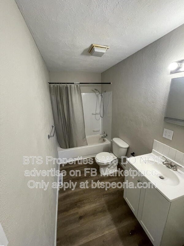 Building Photo - 119 Vanburen Ct
