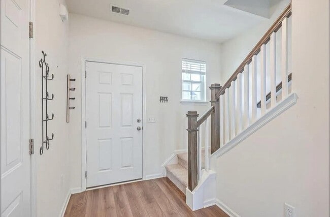 Building Photo - 510 Lateleaf Dr