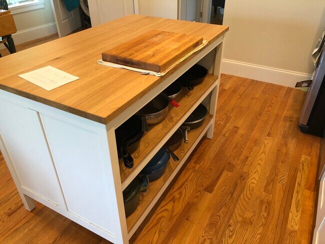 Foto del edificio - 341 Gallivan Blvd