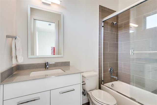 Building Photo - 4010 Lemmon Tree Pl