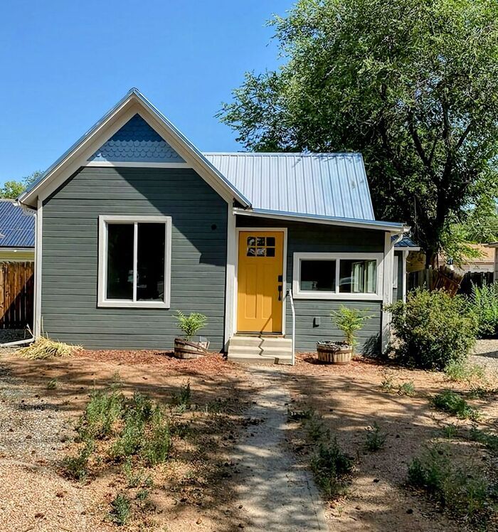 Downtown Cottage newly remodeled 2 Bed and... - Downtown Cottage newly remodeled 2 Bed and...