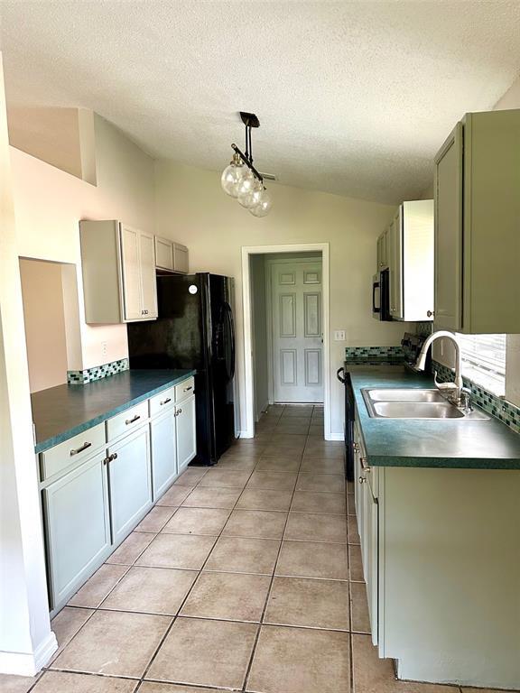 Foto del edificio - 579 Rouzer St