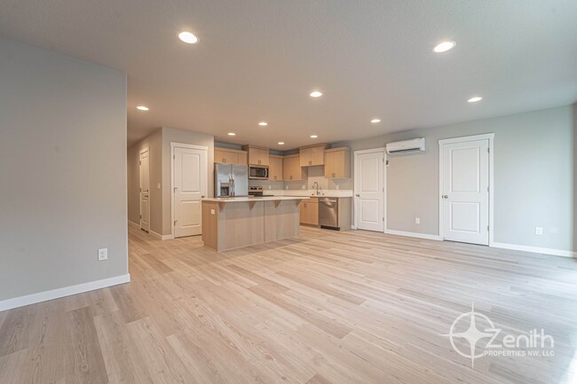 Building Photo - Elegant 2024 Built 3 Bedroom Vancouver Hom...