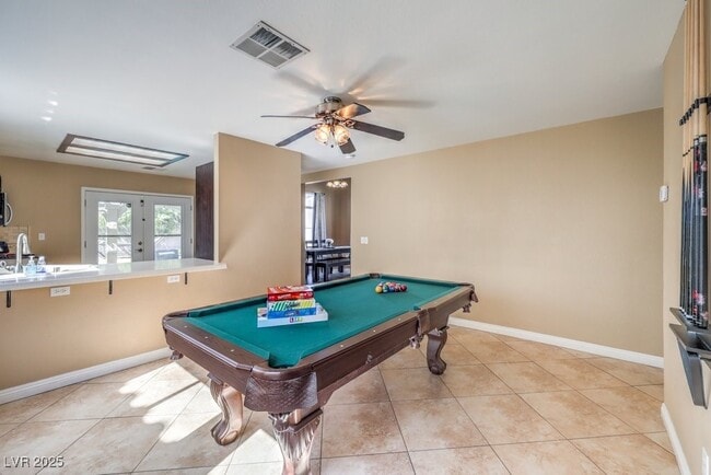 Building Photo - 1918 Pintura Cir