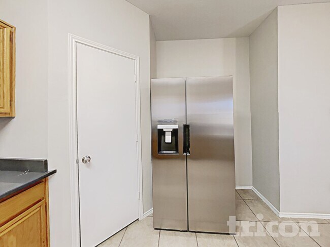 Foto del edificio - 1735 Duster Cir