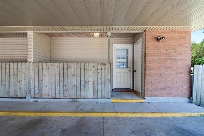 Foto del edificio - 1110 Windsor St