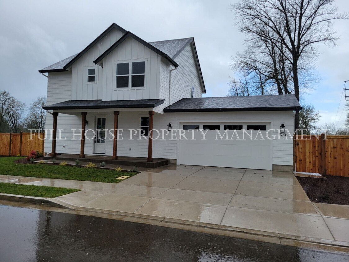 Foto principal - 3 br, 2.5 bath House - 1096 South 33rd St.